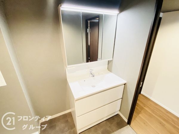 京橋グリーンハイツ三号棟　中古マンション