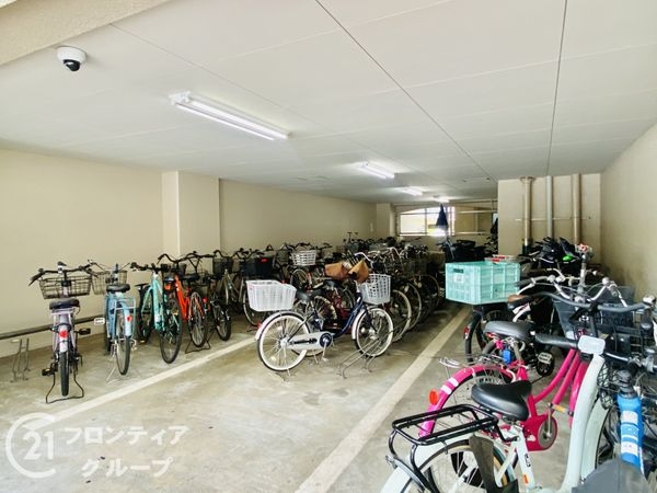 京橋グリーンハイツ三号棟　中古マンション