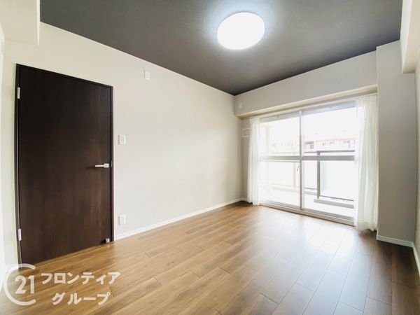 京橋グリーンハイツ三号棟　中古マンション