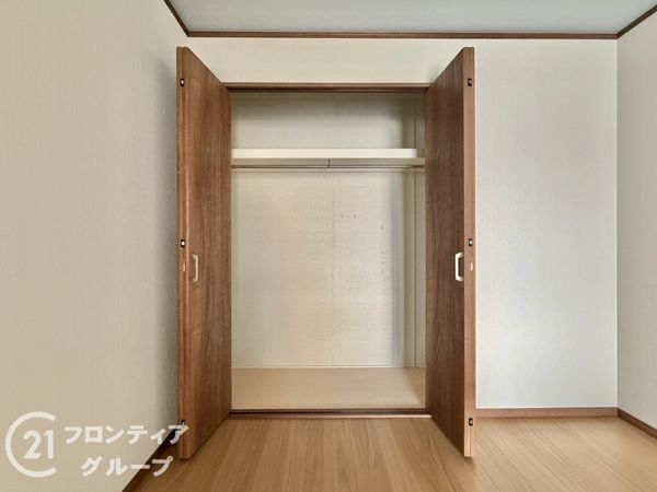 寝屋川市黒原橘町　新築一戸建て　１号棟