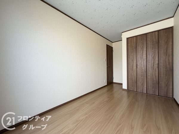 寝屋川市黒原橘町　新築一戸建て　１号棟