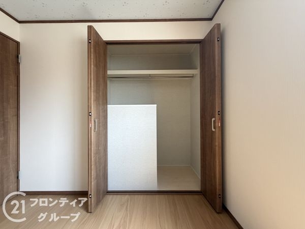 寝屋川市黒原橘町　新築一戸建て　１号棟