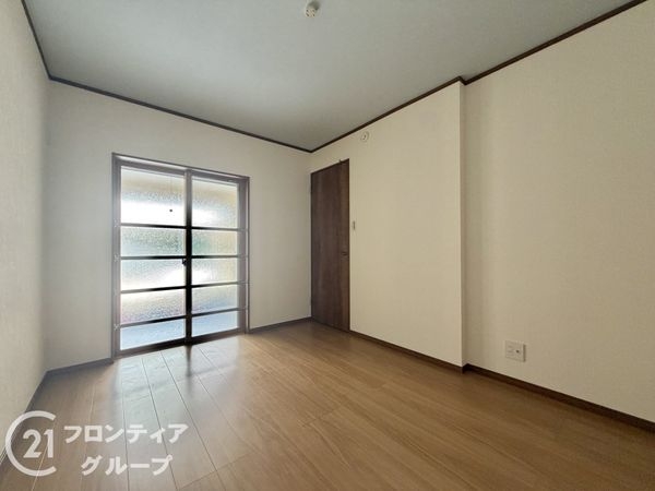 寝屋川市黒原橘町　新築一戸建て　１号棟