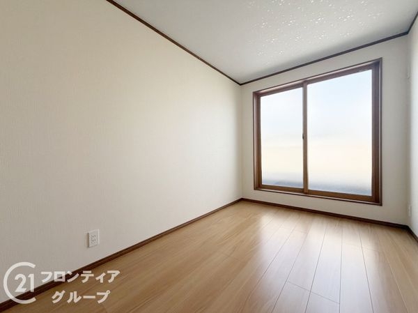 寝屋川市黒原橘町　新築一戸建て　１号棟
