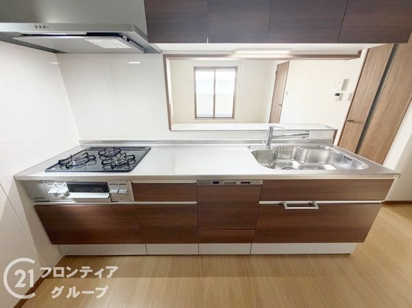 寝屋川市黒原橘町　新築一戸建て　１号棟