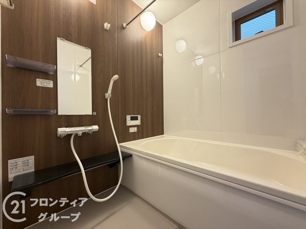 寝屋川市黒原橘町　新築一戸建て　１号棟