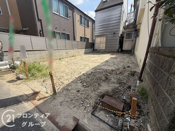 寝屋川市黒原橘町　新築一戸建て　２号棟