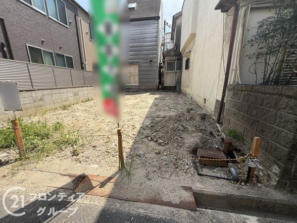 寝屋川市黒原橘町　新築一戸建て　２号棟