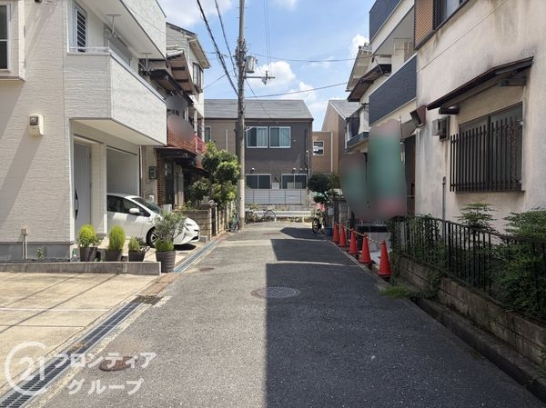 寝屋川市黒原橘町　新築一戸建て　２号棟