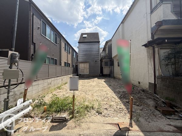 寝屋川市黒原橘町　新築一戸建て　２号棟