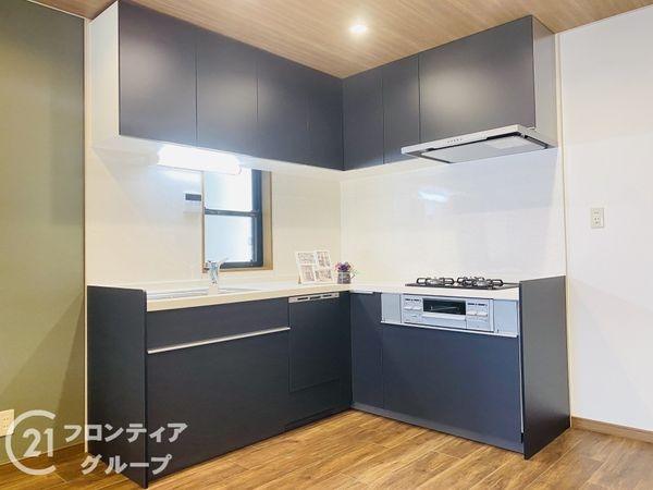 門真市三ツ島５丁目　中古一戸建て
