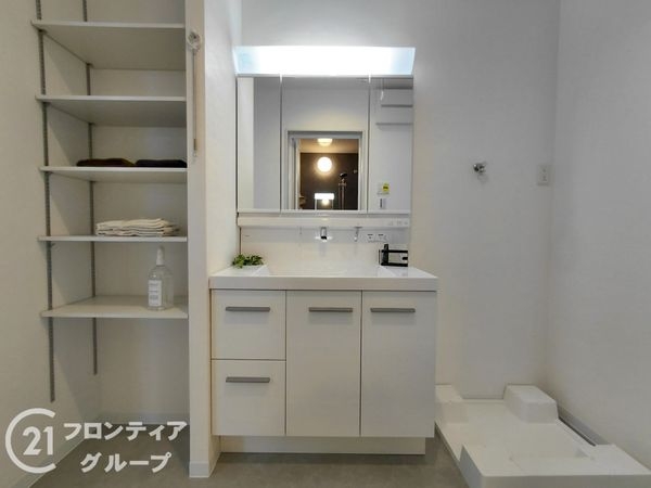 四條畷市美田町　新築一戸建て　８号棟