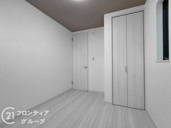 四條畷市美田町　新築一戸建て　８号棟
