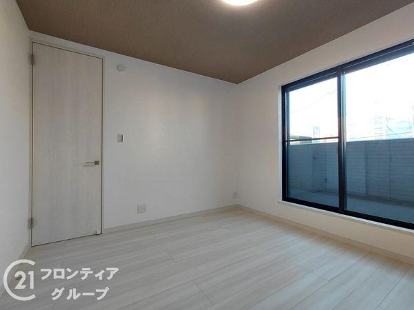 四條畷市美田町　新築一戸建て　８号棟