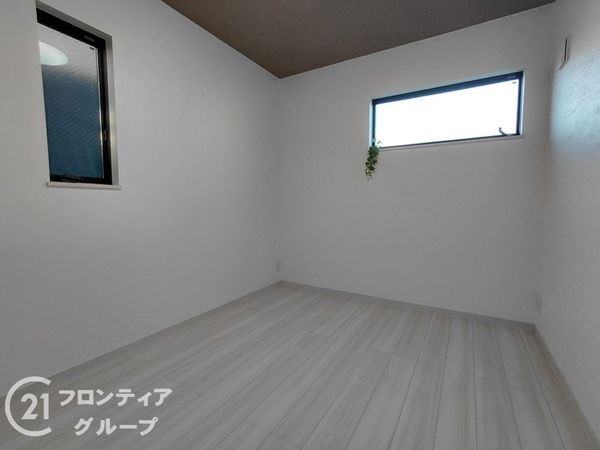 四條畷市美田町　新築一戸建て　８号棟