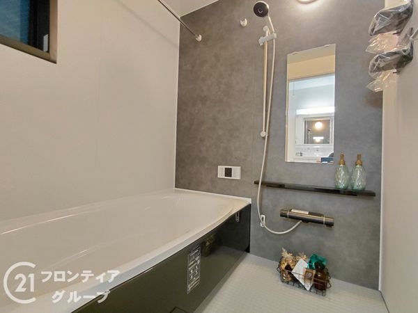 四條畷市美田町　新築一戸建て　８号棟