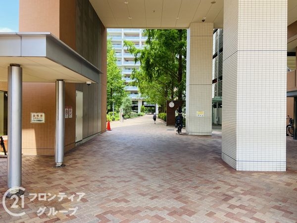 タイムズ・ピース・スクエアファーストゲートシティ　中古マン…