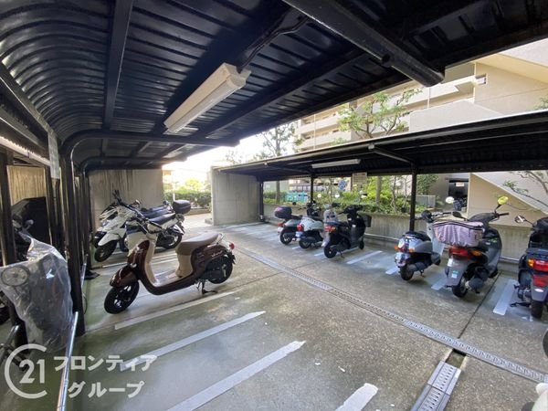 オークヒルズ香里参番館　中古マンション