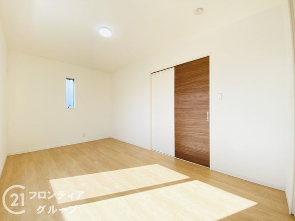 大東市明美の里町の中古一戸建て