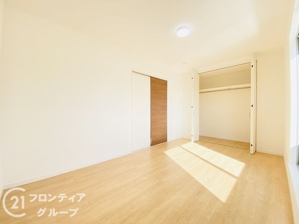 大東市明美の里町の中古一戸建て