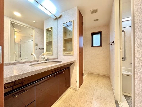アンビエント雲雀丘花屋敷　中古マンション