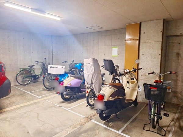 グラン・ドムール甑岩　中古マンション