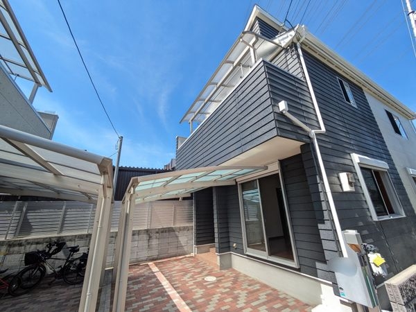 宝塚市泉町　中古一戸建て