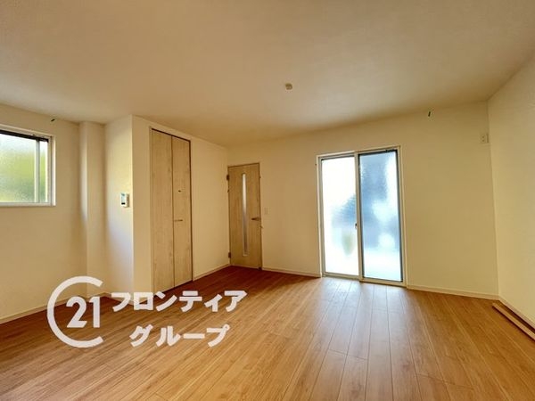 尼崎市東七松町１丁目の中古一戸建て
