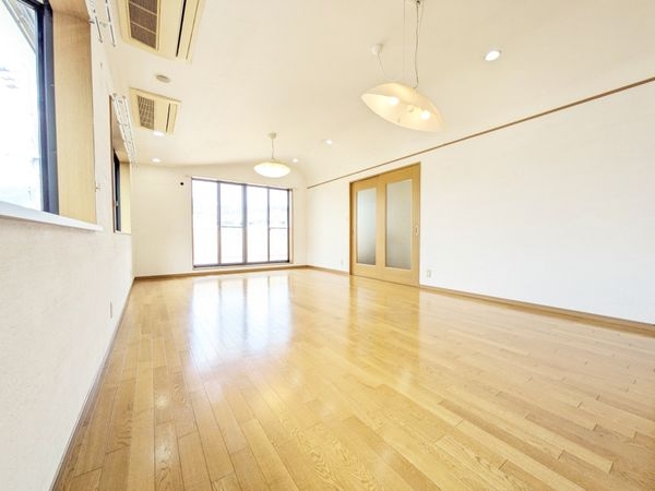 西宮市五月ケ丘　中古一戸建て