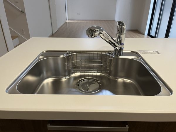 尼崎市塚口町６丁目　新築一戸建て　１期　２号棟