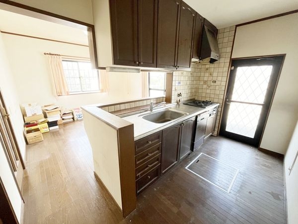 西宮市荒木町の中古一戸建て