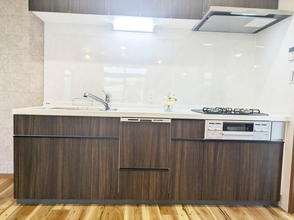 西宮市美作町　中古一戸建て