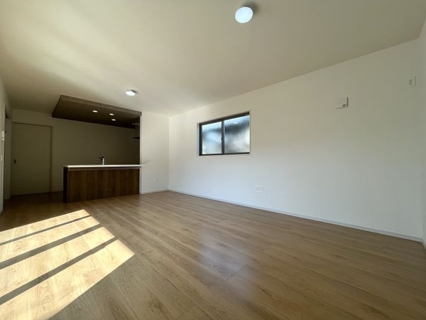 尼崎市久々知１丁目　新築一戸建て　１期　全１区画