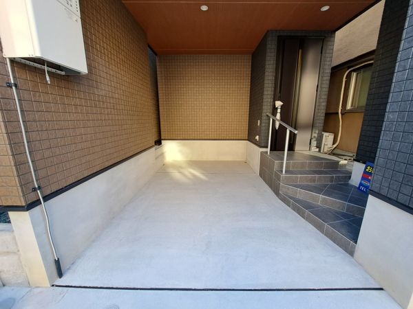尼崎市東園田町７丁目　新築一戸建て