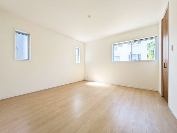 西宮市苦楽園二番町の中古一戸建て