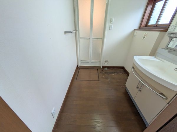 芦屋市三条町の中古一戸建て