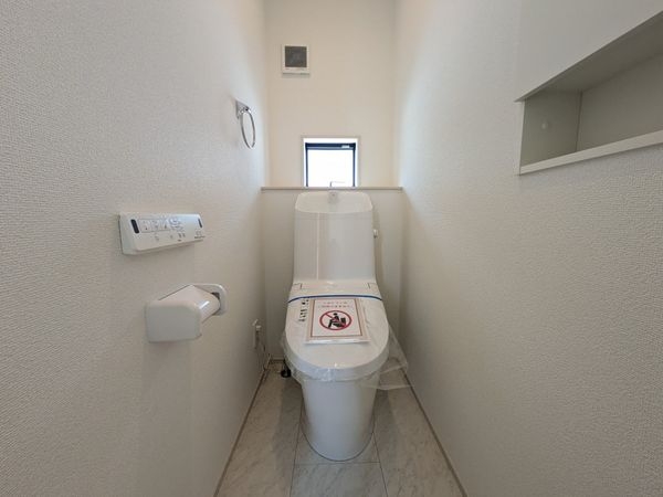 宝塚市安倉南４丁目　新築一戸建て　４号棟