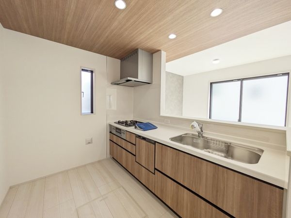 宝塚市安倉南４丁目　新築一戸建て　１号棟