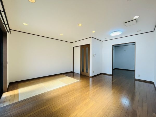 尼崎市武庫之荘９丁目　中古一戸建て