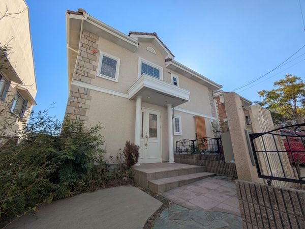 芦屋市三条町　中古一戸建て