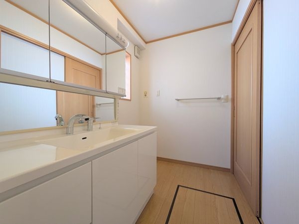 芦屋市三条町の中古一戸建て