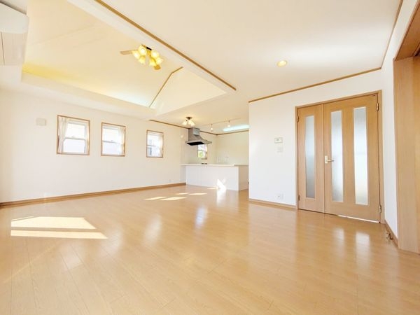 芦屋市三条町　中古一戸建て