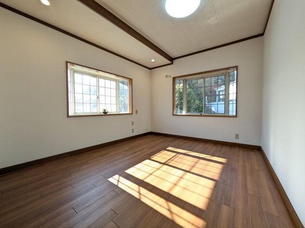 西宮市苦楽園二番町の中古一戸建て