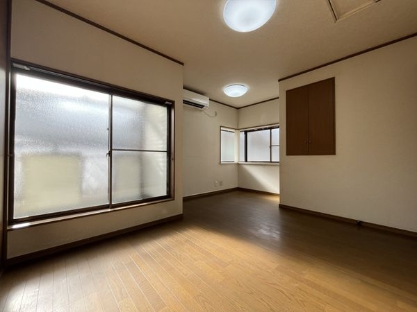 西宮市津門呉羽町の中古一戸建て
