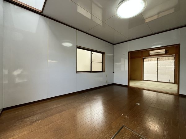 西宮市津門呉羽町の中古一戸建て