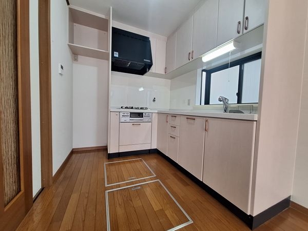 西宮市上甲東園５丁目の中古一戸建て