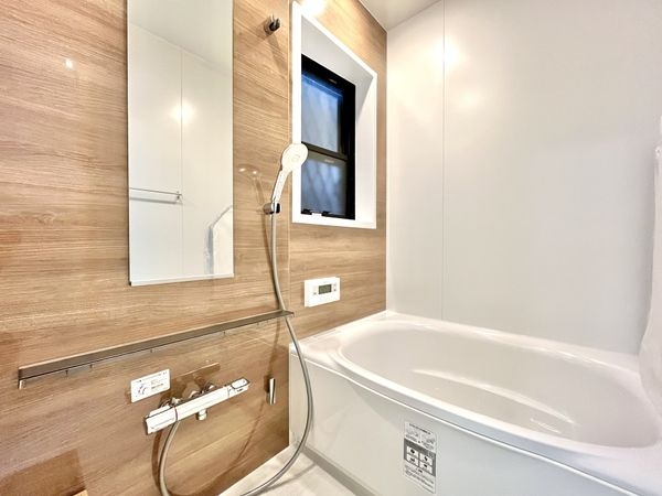 尼崎市名神町3丁目　中古一戸建て