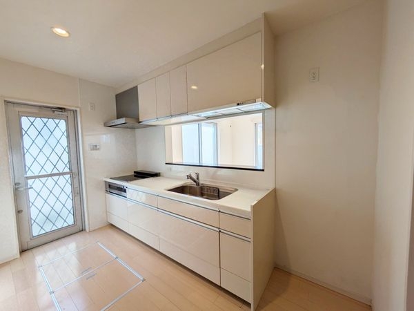 宝塚市山手台西４丁目　中古一戸建て