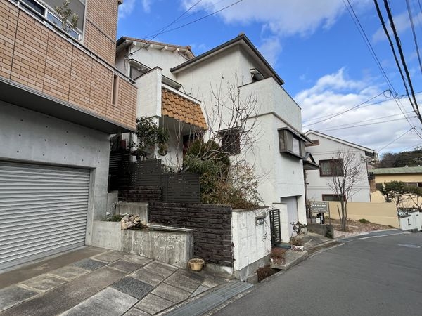 西宮市甲陽園本庄町の中古一戸建て