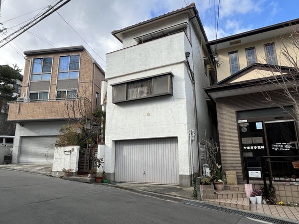 西宮市甲陽園本庄町中古一戸建て